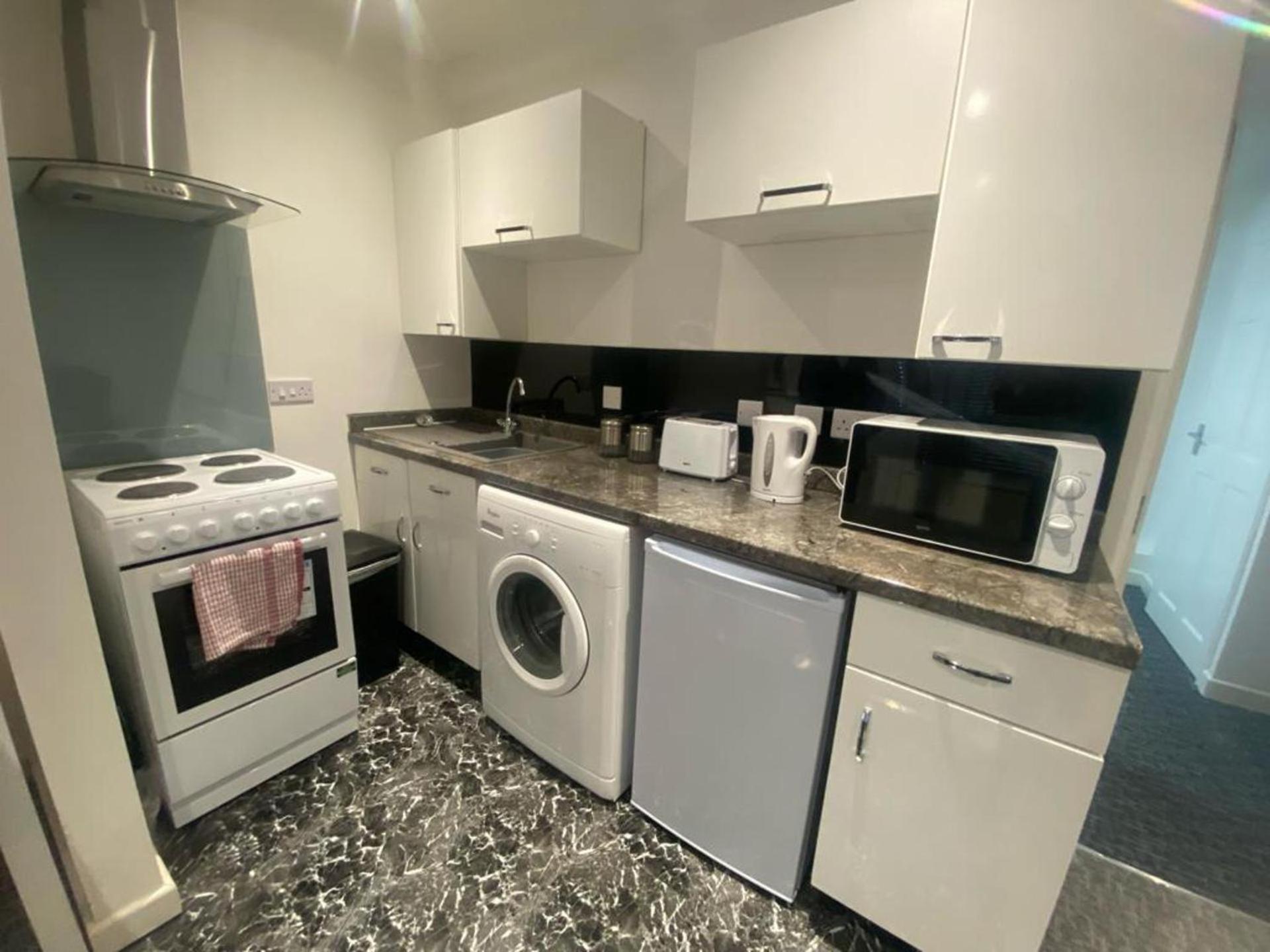 Apartment Beautiful 3-bed In