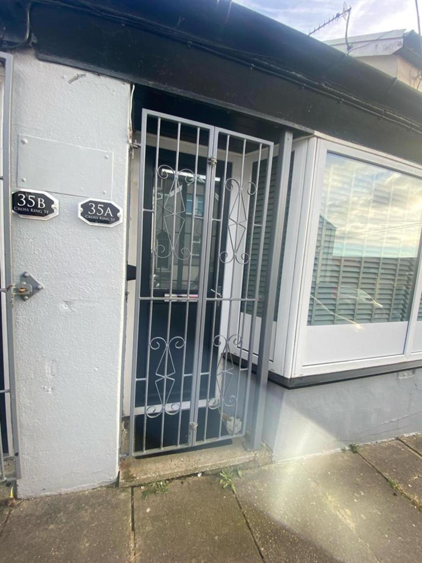 Apartment Beautiful 3-bed In Merthyr Tydfil