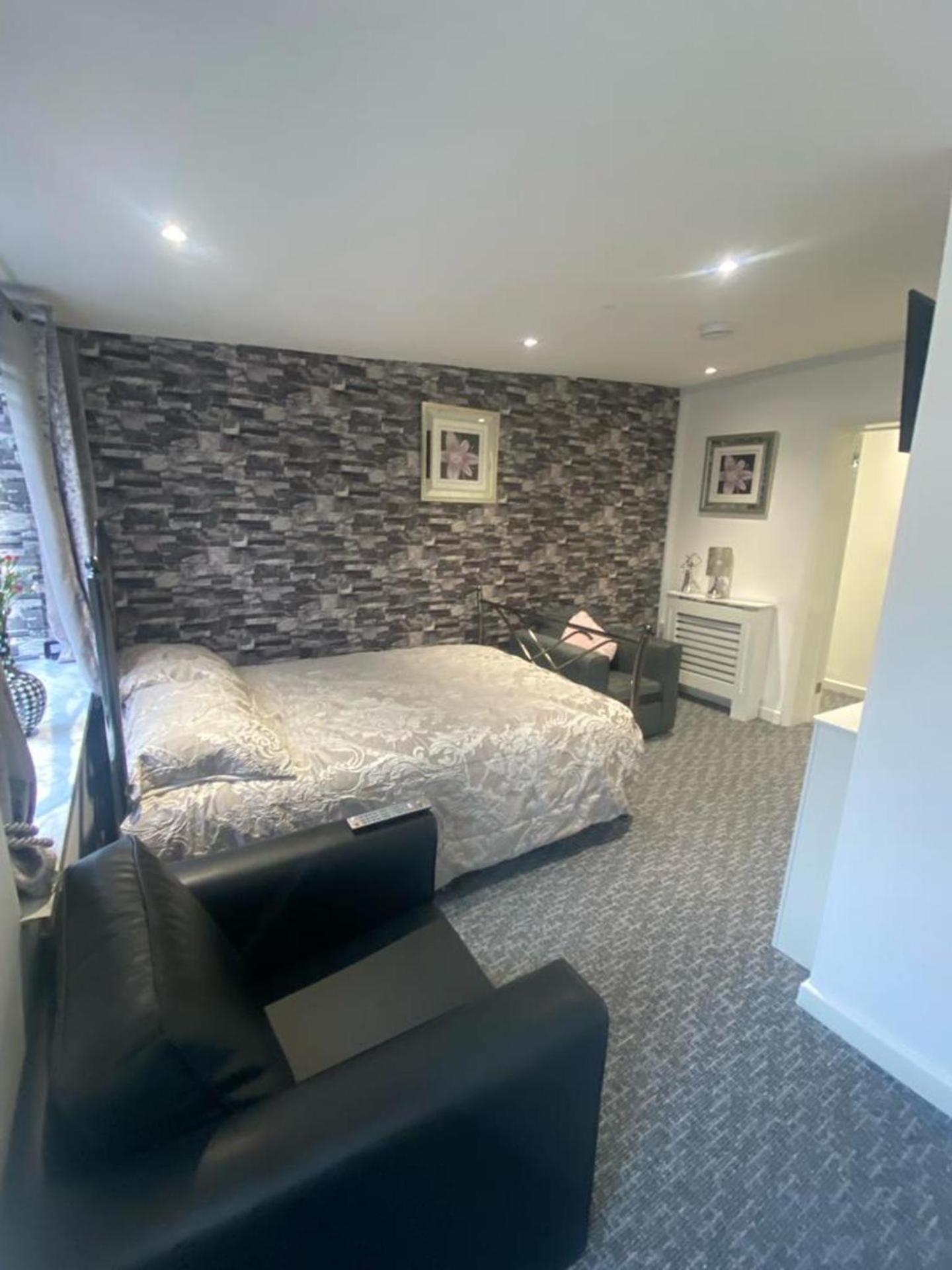 Beautiful 3-bed In Apartment